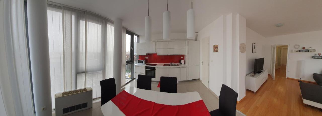 Appartamento Penthouse Heart Of Slavonia **** Ðakovo Esterno foto